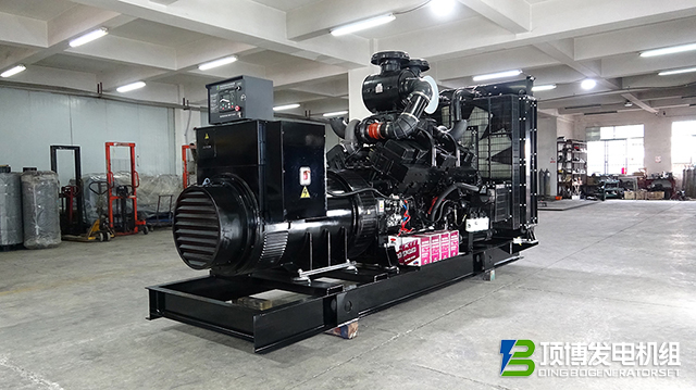 從工廠到數(shù)據(jù)中心，頂博智能柴油發(fā)電機(jī)組的全領(lǐng)域應(yīng)用